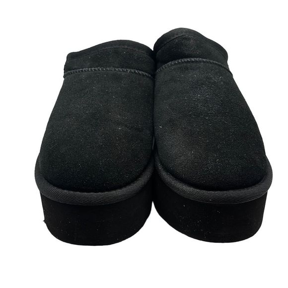 CUSHIONAIRE Women's Genuine Suede pull on platform boot 8 WIDE BLACK - Picture 2 of 7